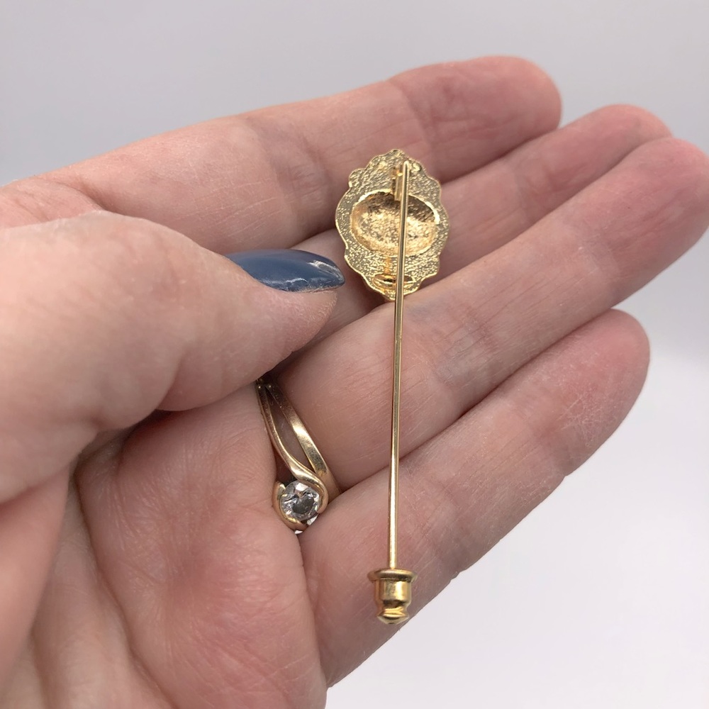 Vintage gold tone stick pin approximately 2.5” - Picture 4 of 4